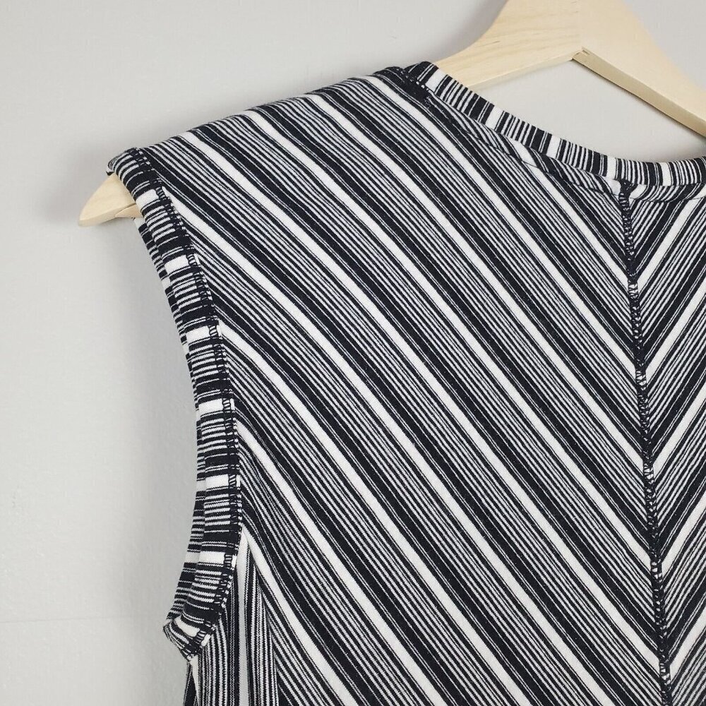 T By Talbots Shift Dress Small Black White Stripe Bodycon Pockets Athleisure - Picture 16 of 16